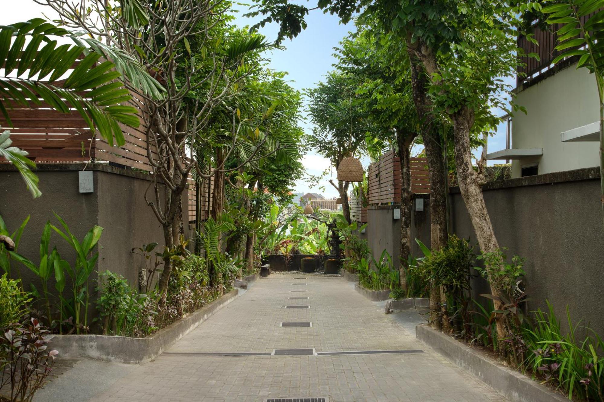 Canggu Circle Villa By Ini Vie Hospitality Exterior foto